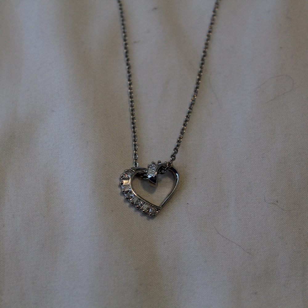 Sliver heart necklace